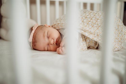 Iowa Maternity-Newborn Photographer