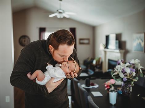 Central Iowa Maternity-Newborn Photographer